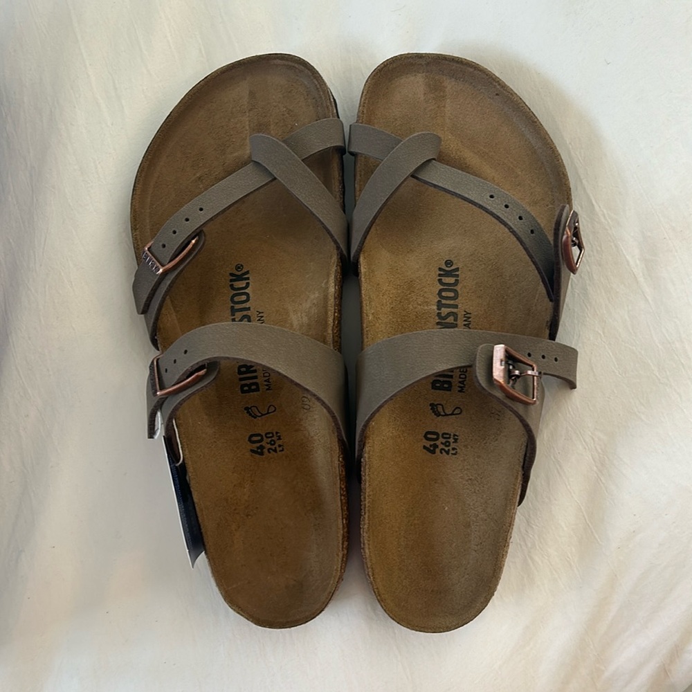 BRAND NEW Mayari mocca Birkenstocks